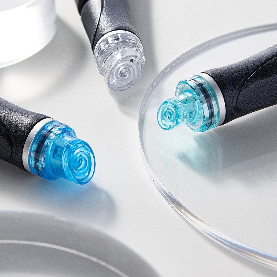 HydraFacial handpiece and blue HydroPeel tips